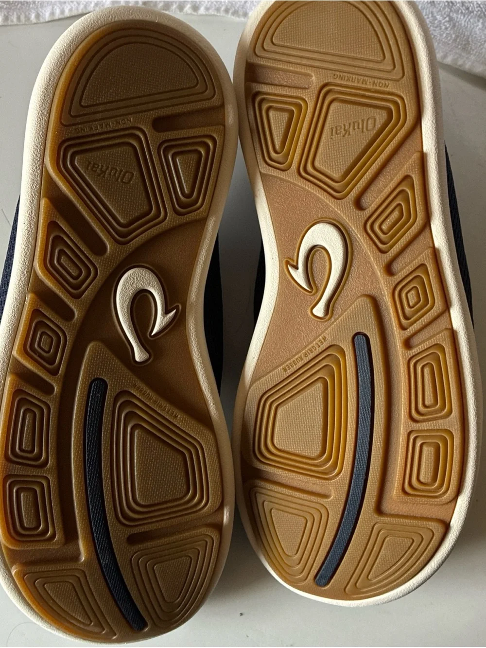 OluKai breathable knit